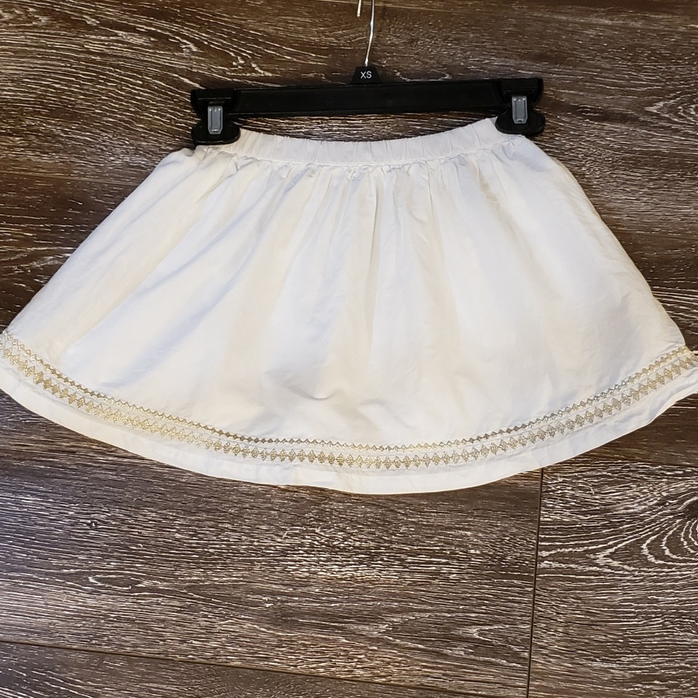 Gymboree white / gold twirly skirt size 6